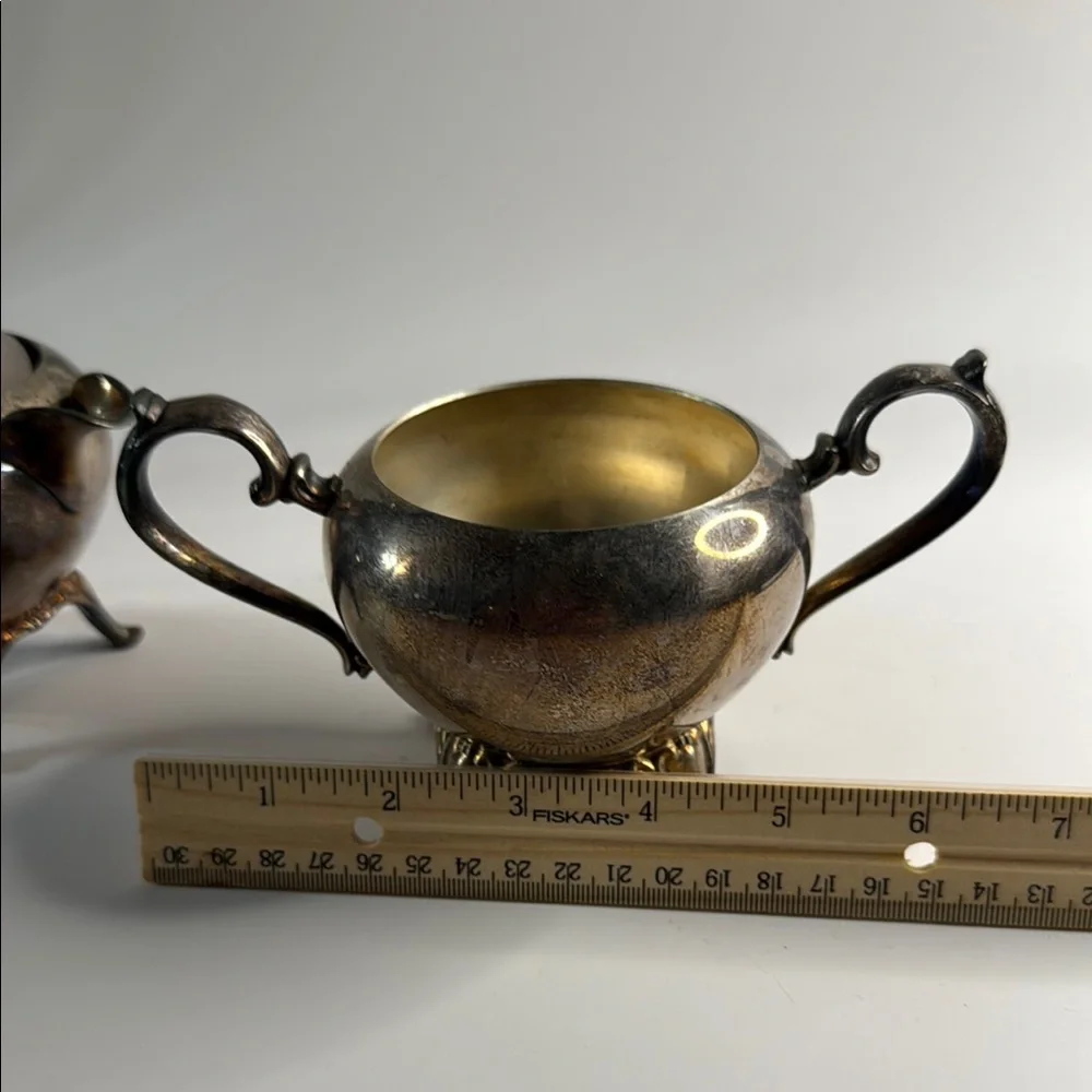 Vintage Sugar and Creamer set, I believe is Silver Plated - Picture 11 of 16